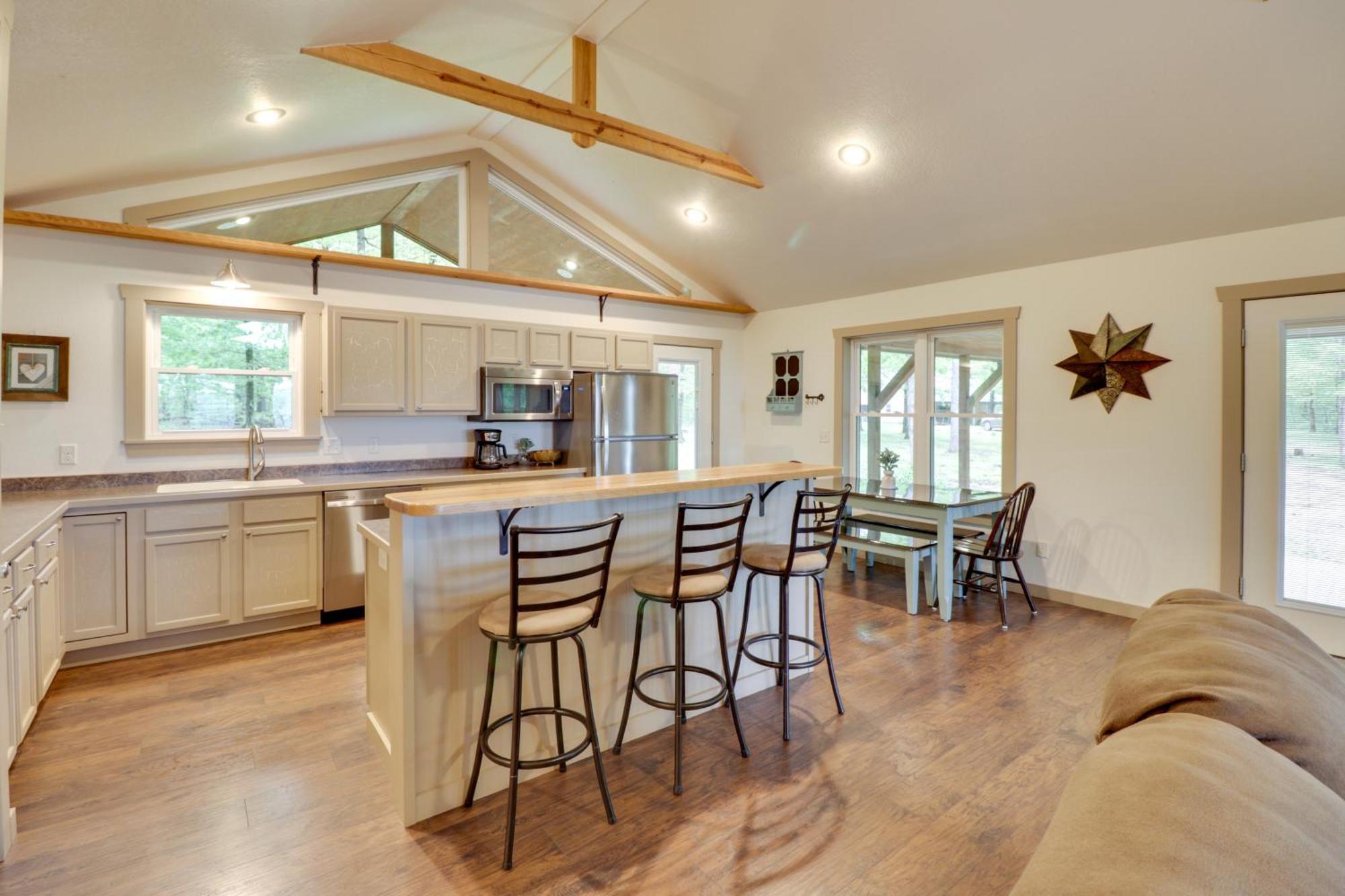Spacious And Elegant Mountain View Cabin With Deck! מראה חיצוני תמונה